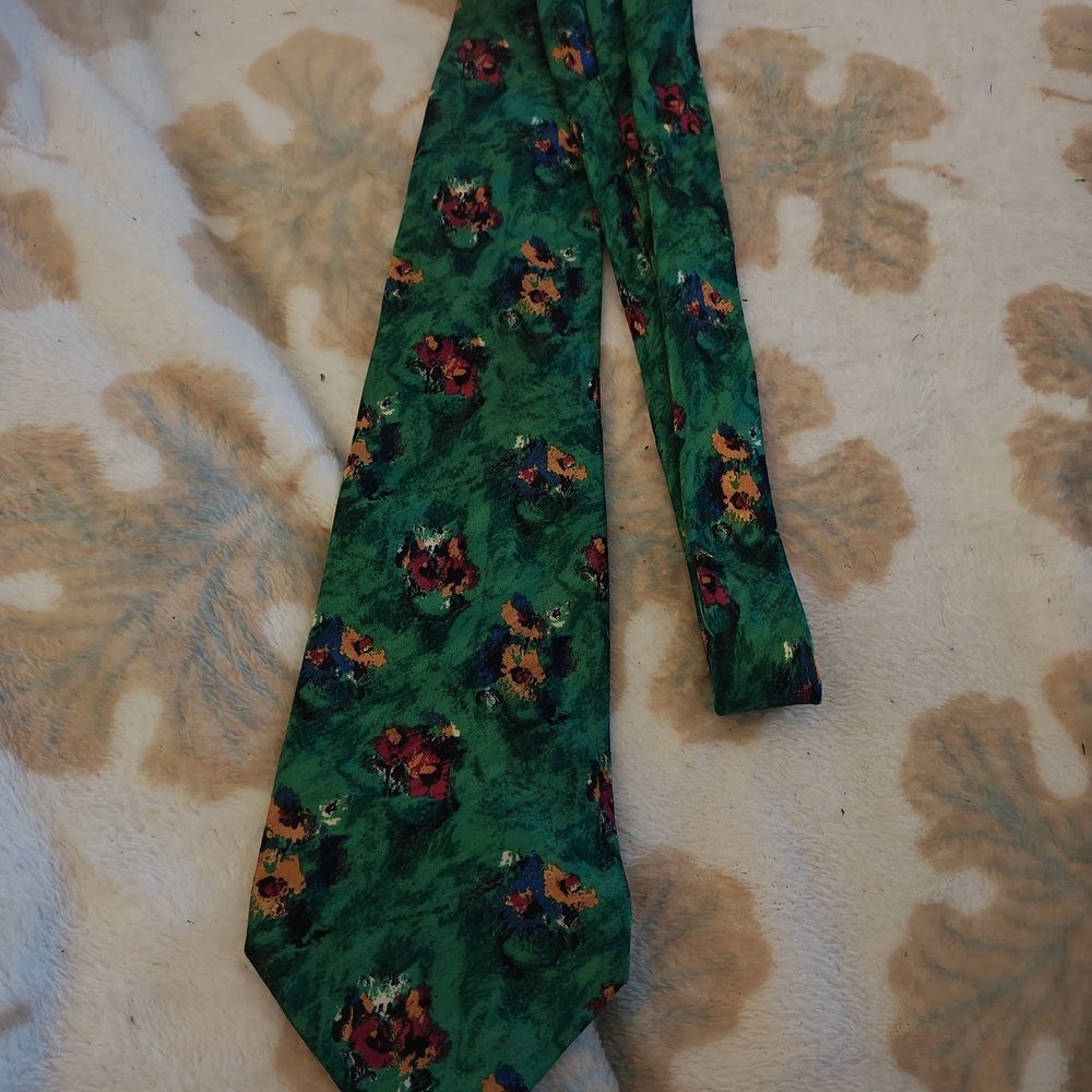 Pierre Cardin Green Floral Silk Tie with Multicolor Accents